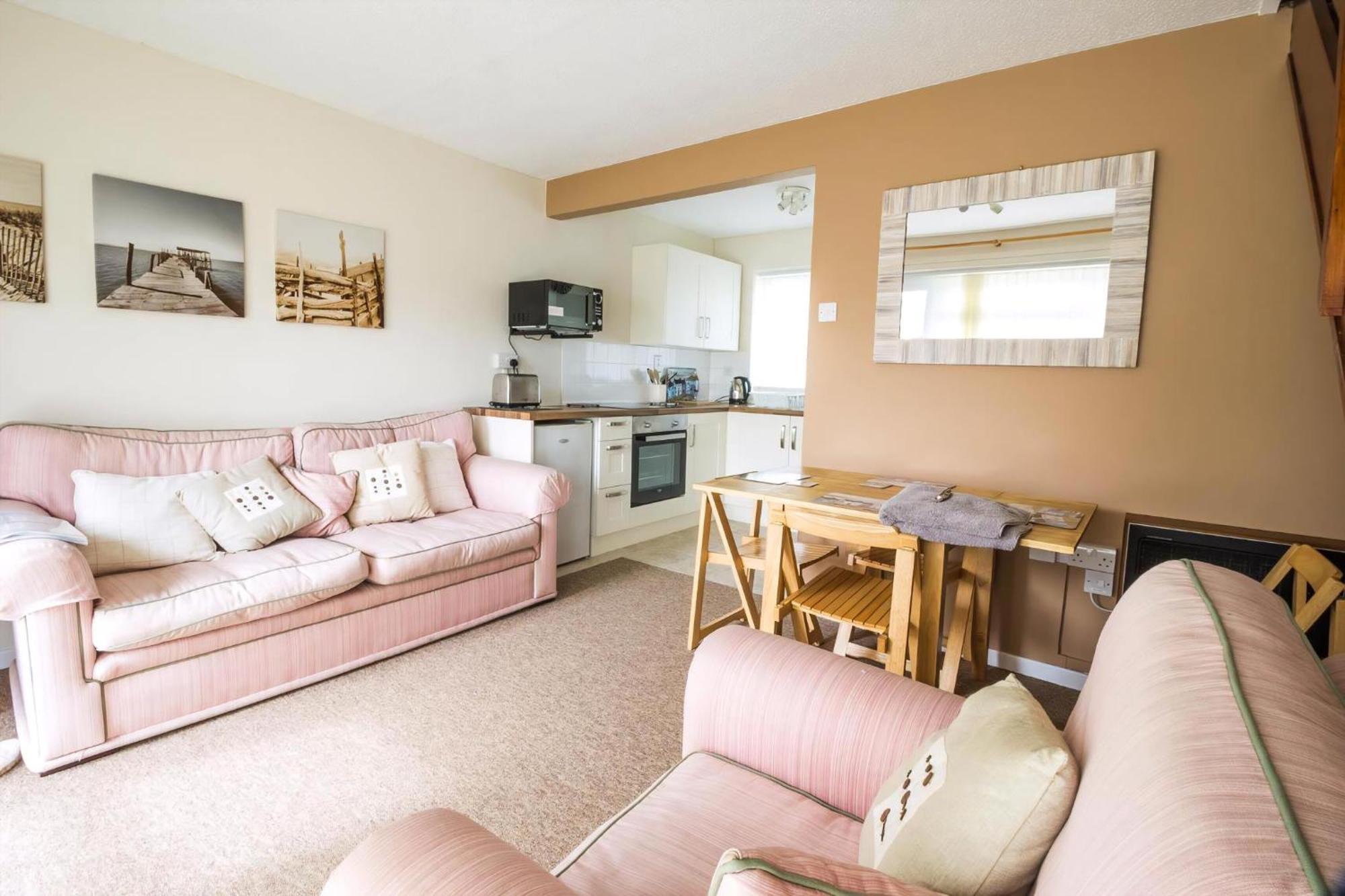 Lovely 4 Berth Chalet To Hire In Hemsby Nearby The Beach Ref 18177B المظهر الخارجي الصورة